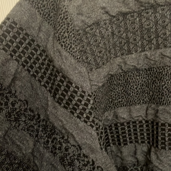 M Collection women sweatshirt. 3X - Picture 2 of 5